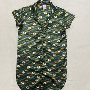 Woman’s Reebok Green Bay Packers Pajama Top